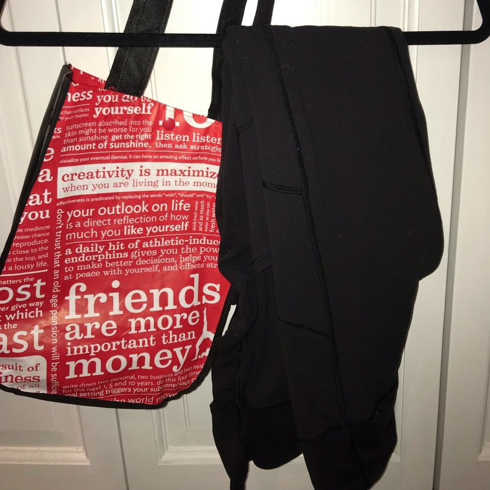 Lululemon ruffle leggings w/ bag!❤️